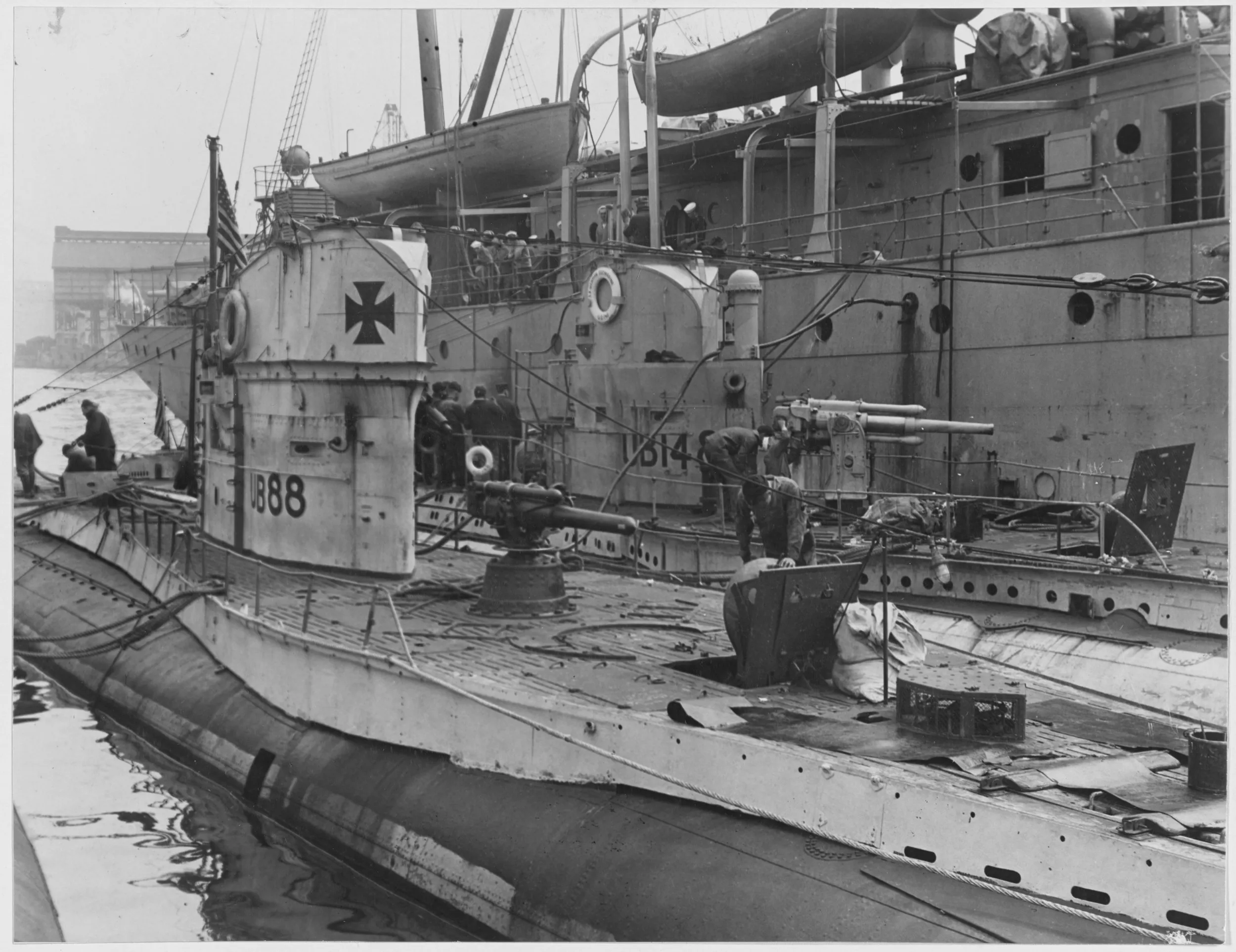 UB-88 and UB-148 tied up in Brooklyn, New York being inspected before going to the various ports to be used to help the Victory Loan, 29 April 1919